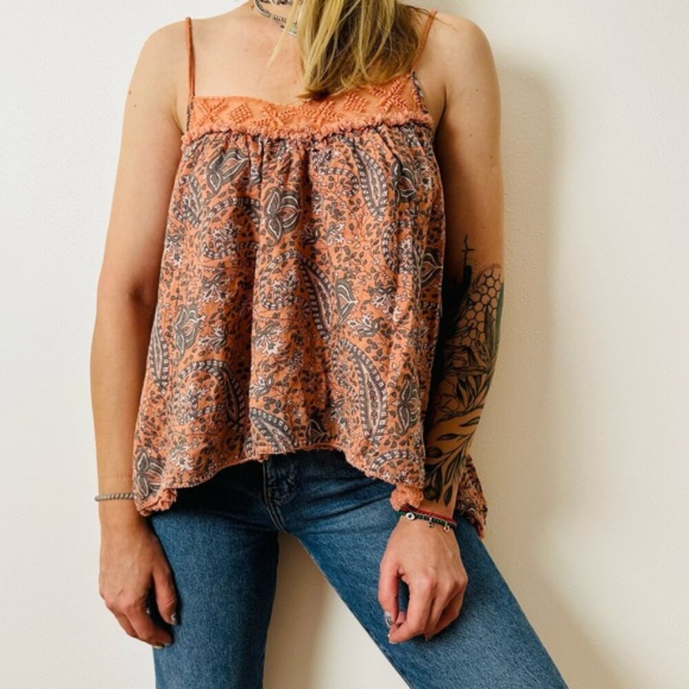 Anthropologie Lilka Women’s Spaghetti Strap Paisley Orange and Gray Top sz M EUC - Picture 7 of 7